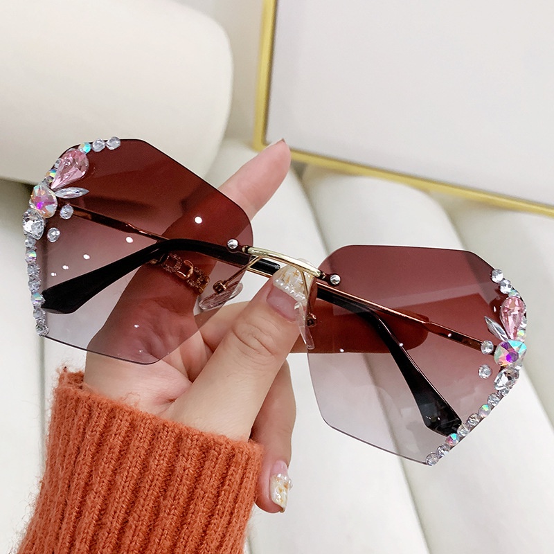 (YUZHU) Korean Fashion Oversized Rimless Sunglasses Metal Diamond Kacamata Hitam Anti UV Untuk Wanita