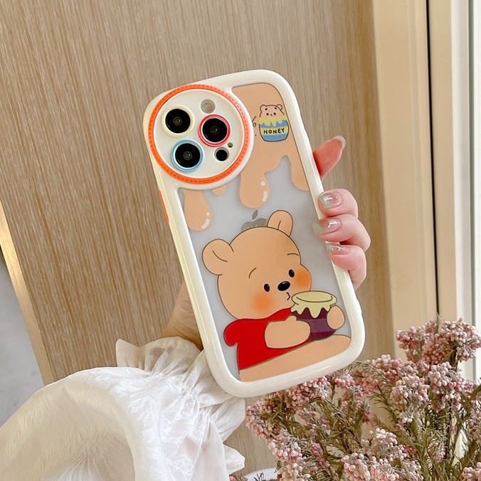 Kamera Melingkar Protect Cream Soft Case IPhone 11 13 12 14 PRO Max Casing Ponsel Untuk Wanita Cewek Imut Strawberry Bear Manyo Winnie the Bear