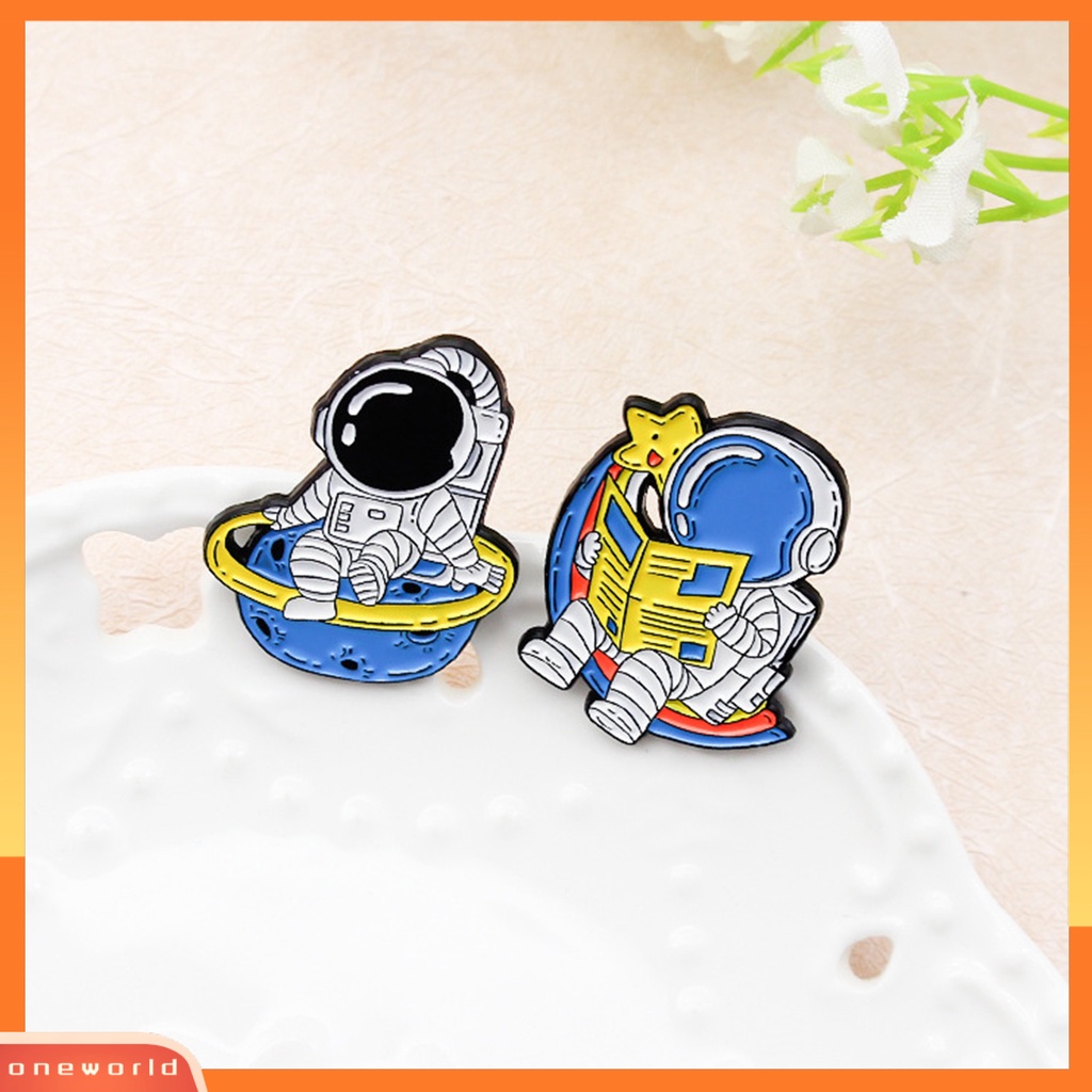 [ONE] Bros Pin Kartun Astronot Bentuk Koleksi Indah Semua Pertandingan Bros Lencana Pakaian Dekorasi