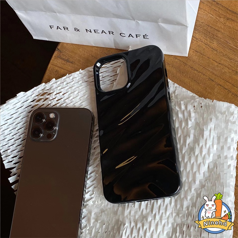 Ins Premium Sutra Halus Pleats Hitam iPhone Case Kompatibel Untuk Iphone14 13 12 11 Pro Max X Xr Xs Max 8 7 6 6s Plus SE 2020tahan Shock Warna Solid Ponsel Case Cover Pelindung