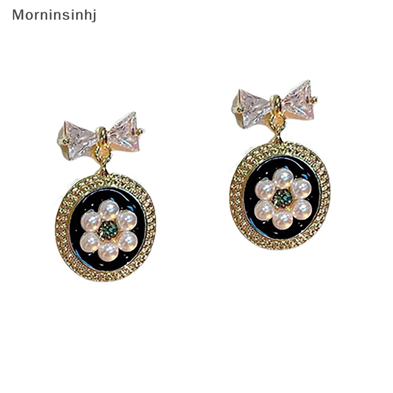 Mornin 1pasang French Vintage Pearl Flower Pendant Earrings Ikatan Simpul Cahaya Elegan Stud Earrings Untuk Wanita Fashion Perhiasan Hadiah id