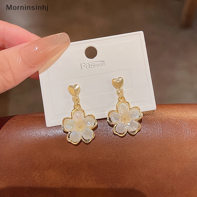 Mornin Resin Bunga Stud Anting Korea Fashion Temperamen Perempuan Cantik Elegan Perhiasan Sederhana Gadis Manis Aksesoris Wanita id