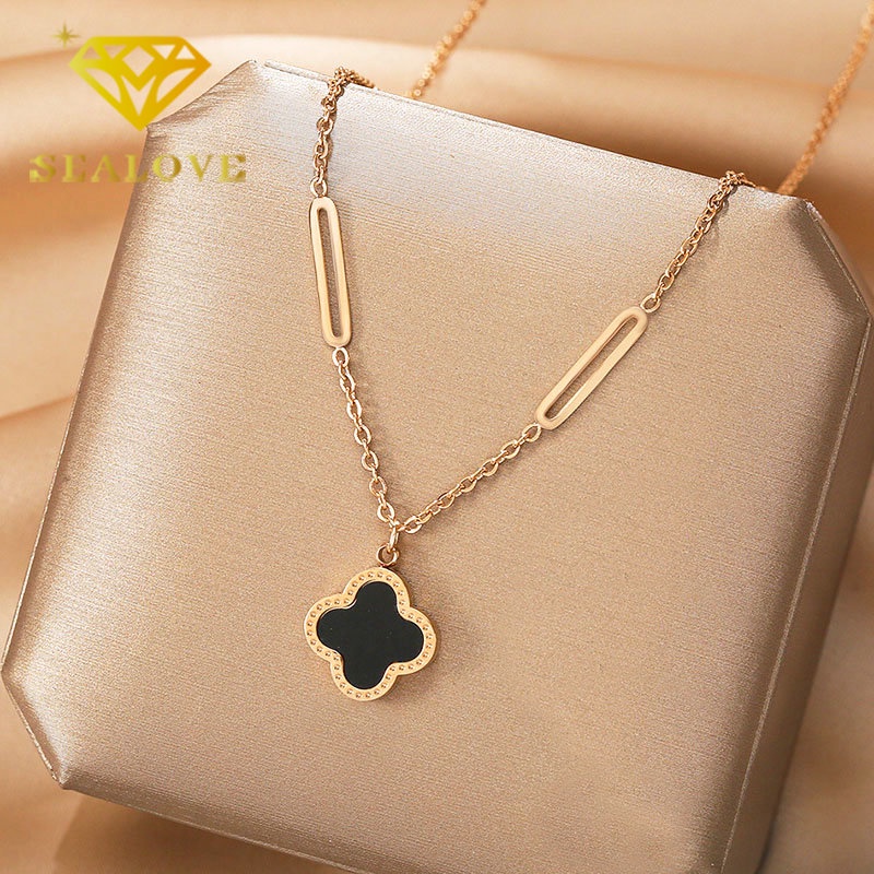 Kalung Titanium Wanita Anti Karat Bunga Clover Hitam Cantik Korea Emas 18K Aksesoris Perhiasan Necklace