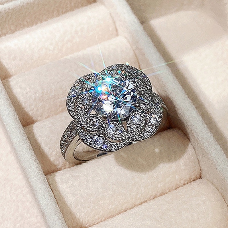 Cincin Cubic Zirconia Putih Kristal Aksesoris Pernikahan Untuk Wanita Kualitas Tinggi Warna Perak Cincin Pertunangan Perhiasan Trendi