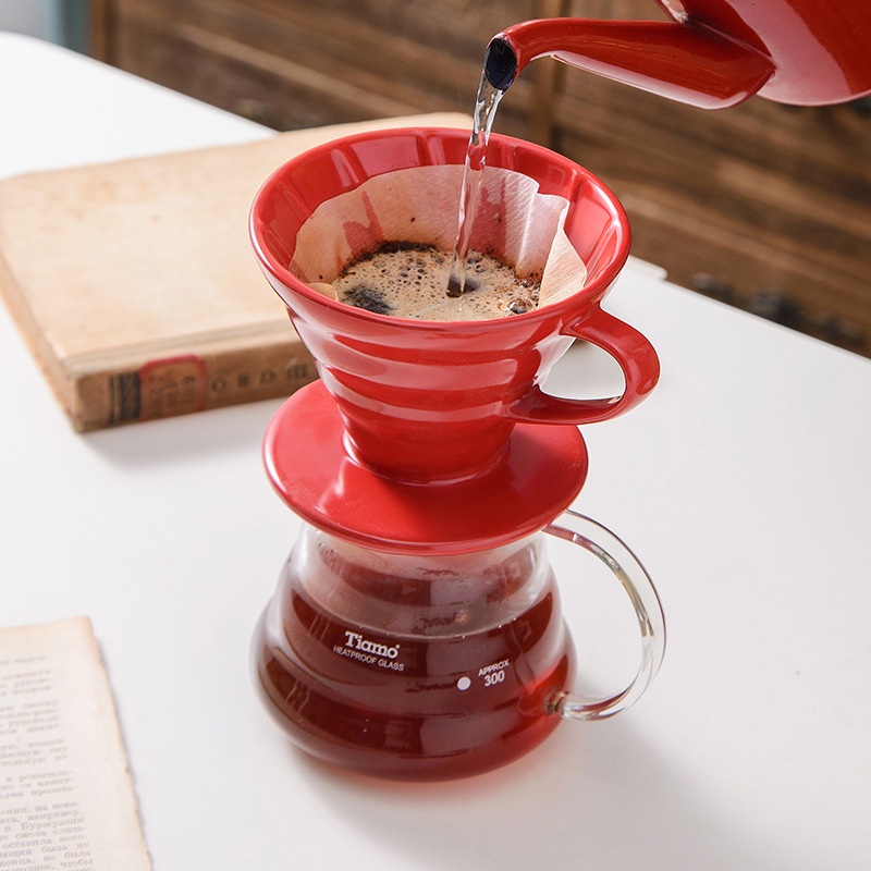 ღ Keramik Cangkir Penyaring Kopi Seduh Tangan Dapat Digunakan Kembali V60 Filter Meruncing Penyaring Tetes Berulir Cangkir Kopi Penyangga Terpisah untuk 1-4 Cangkir
