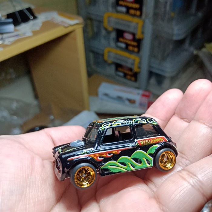 TERBARU Hot Wheels Mini Cooper custom Tiki Transport