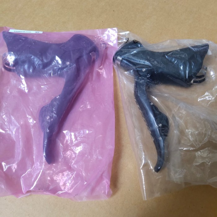 Brifter Shifter SHIMANO ULTEGRA Di2 ST R6870 - Rim Brake Not R8050