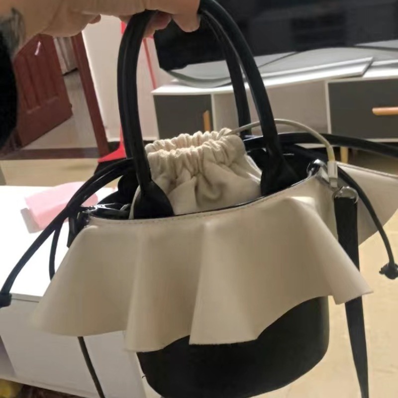 [ COD✅ ] JelitaChic Tas Kecil Wanita Gaya Asing Versi Korea Dari Tas Selempang Renda, Tas Selempang,