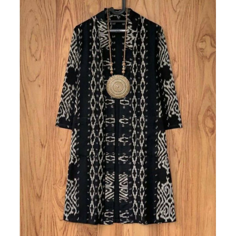 LONG OUTER TENUN ETNIK JEPARA HITAM BLAZER TENUN