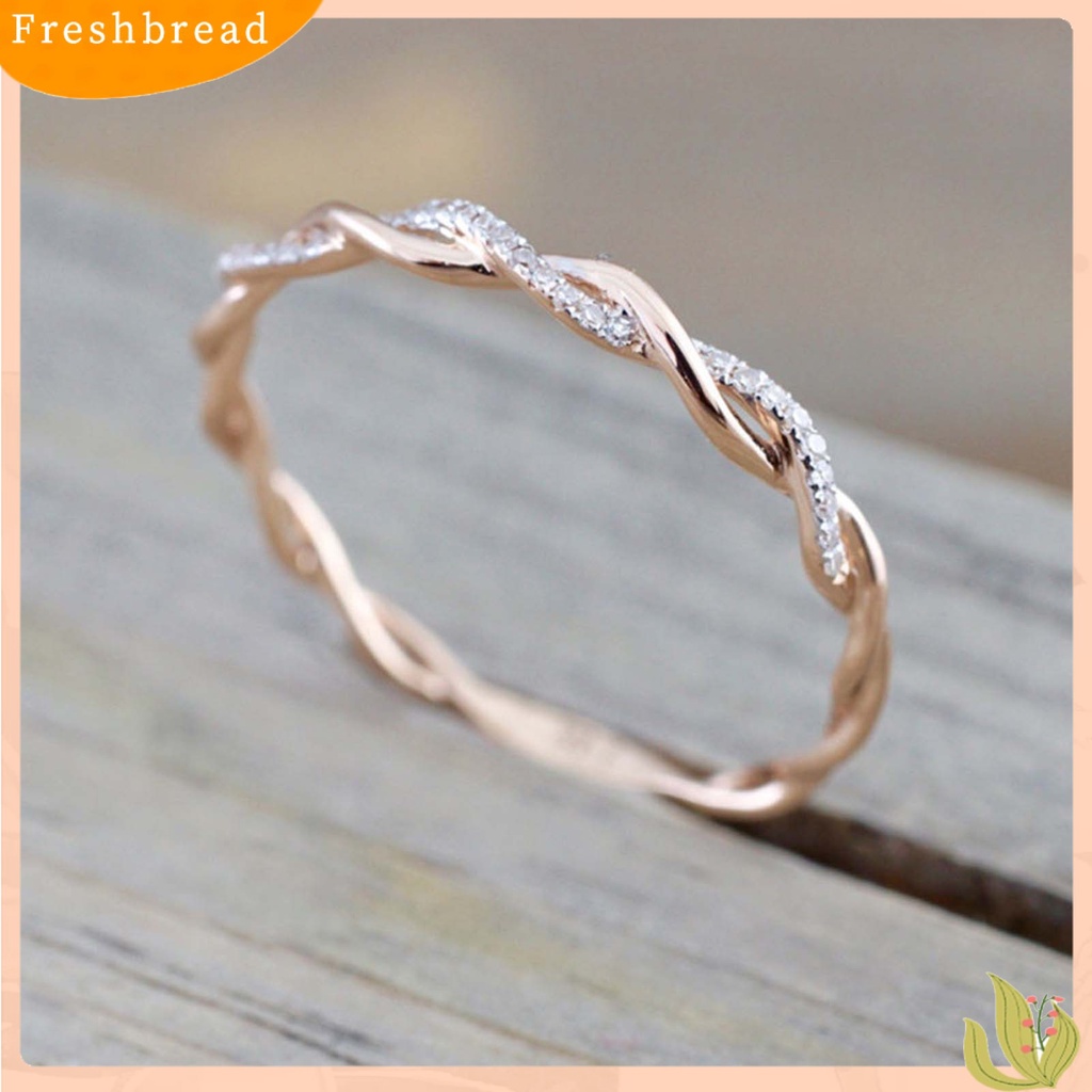 &lt; Freshbread &gt; Wanita Cincin Memutar Bentuk Berlian Imitasi Perhiasan Cincin Kilau Terang Indah Untuk Pernikahan