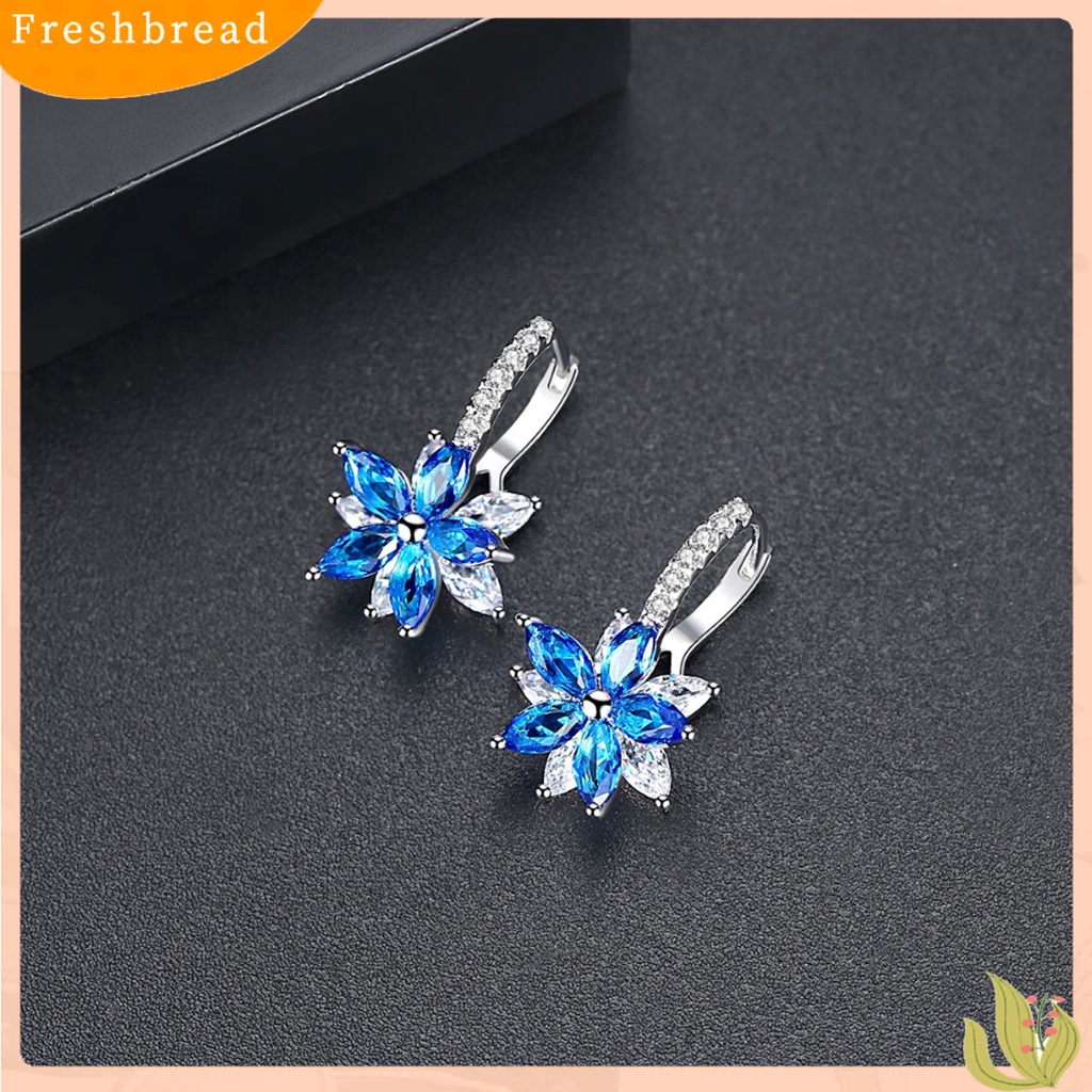 &lt; Freshbread &gt; 1pasang Anting Hoop Cubic Zirconia Batu Imitasi Bening Geometris Kilau Terang Poles Halus Hias Hadiah Wanita Snowflake Pendant Earrings Perhiasan Fashion Untuk Pacaran