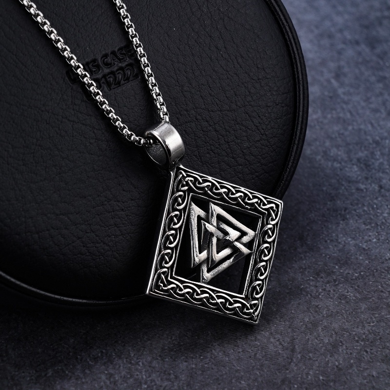 [X C Kalung] Baru Perak Hip Hop Punk Vintage Viking Rune Cross Segitiga Kalung Untuk Pria Dan Wanita Festival Hadiah Perhiasan