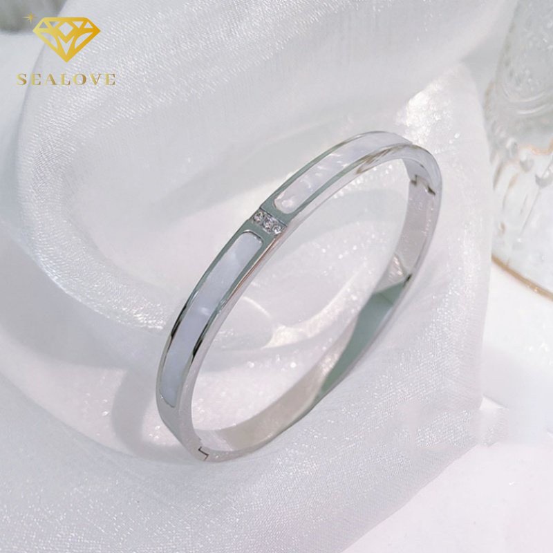 Gelang titanium Wanita Anti Karat Berlian Shell Emas 18K Aksesoris Mewah Korean Style COD