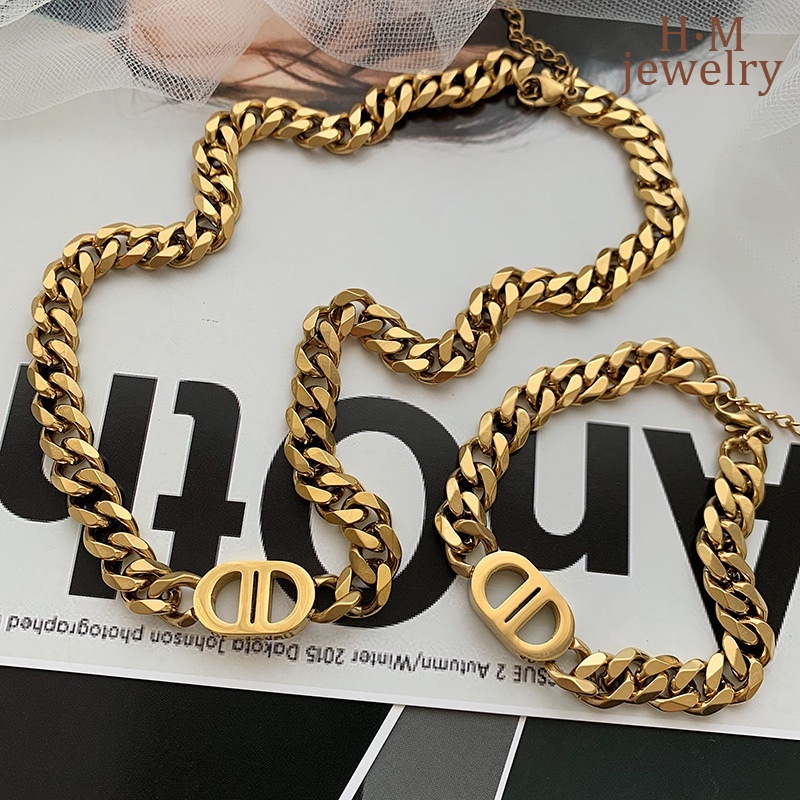 Kalung Pop Titanium Lapis Emas 18K Elegant Vintage Fashion Style