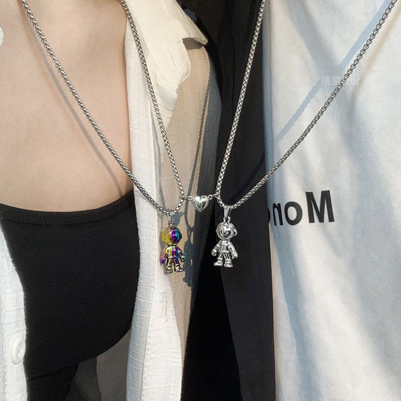 2pcs/set Magnet Menarik Pasangan Kalung Spaceman Charm Jewelry Kalung Rantai Stainless Steel Hadiah Jarak Kekasih Untuk Wanita Pria