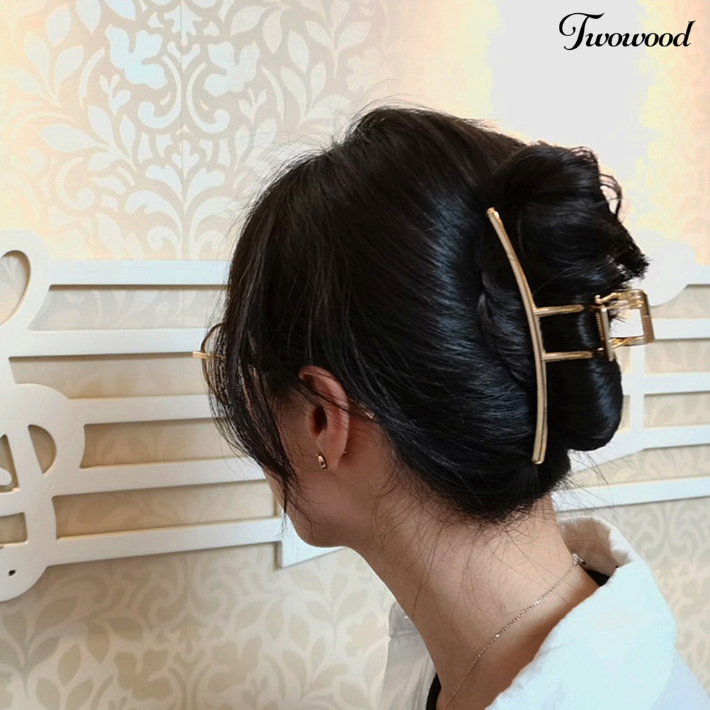 Twowood Lady Hair Grip Strong Grip Electroplated Non-slip Cross Teeth Hollow Out Hiasan Rambut Warna Solid Bentuk Kupu-Kupu Cakar Klip Alat Styling Rambut