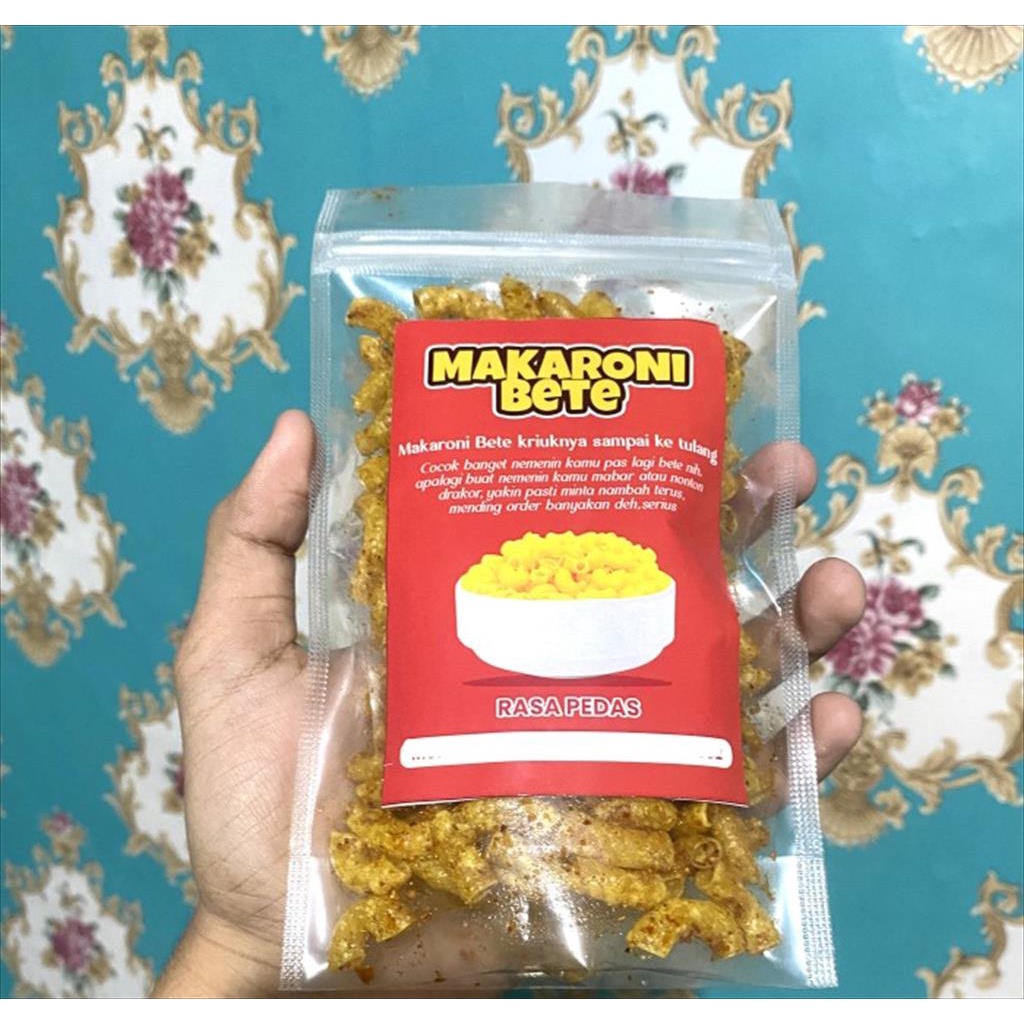 Makaroni Bete Bantet Original Pedas 75 Gr Kriuk Gurih Snack Cemilan Makanan Ringan