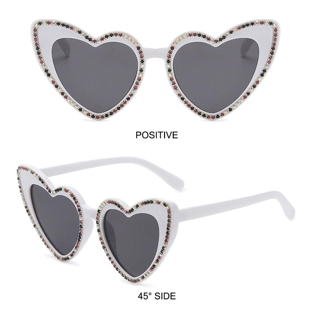 Lily Diamond Heart Sunglasses Trendy Kostum Perlindungan UV400 Kacamata Matahari Bersinar Hitam Untuk Unisex