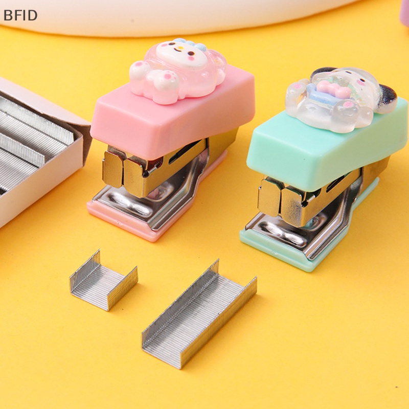 [BFID] Kartun Lucu Mini Stapler Set Kawaii Portable Stapler Dokumen Kantor Siswa Test Pengikat Kertas Perlengkapan Kantor Sekolah Mainan Anak Perempuan [ID]