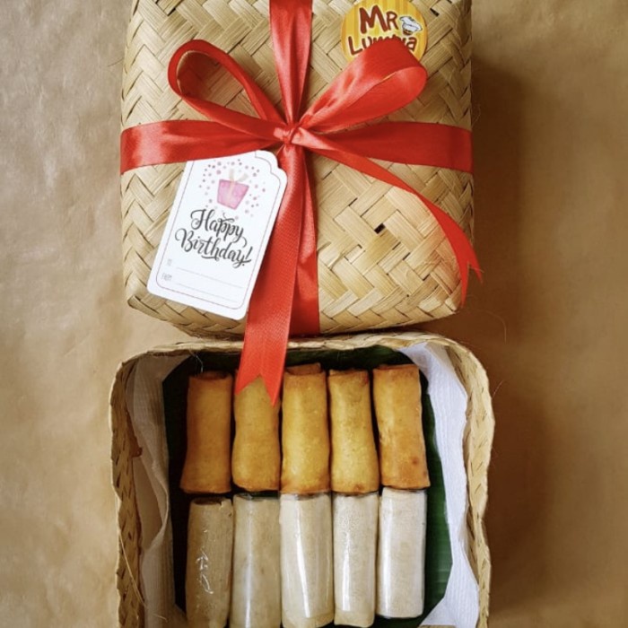 

✨Ready Stok✨ - Lumpia Semarang - uk Besar (Paket Besek isi 10 biji) - Basah