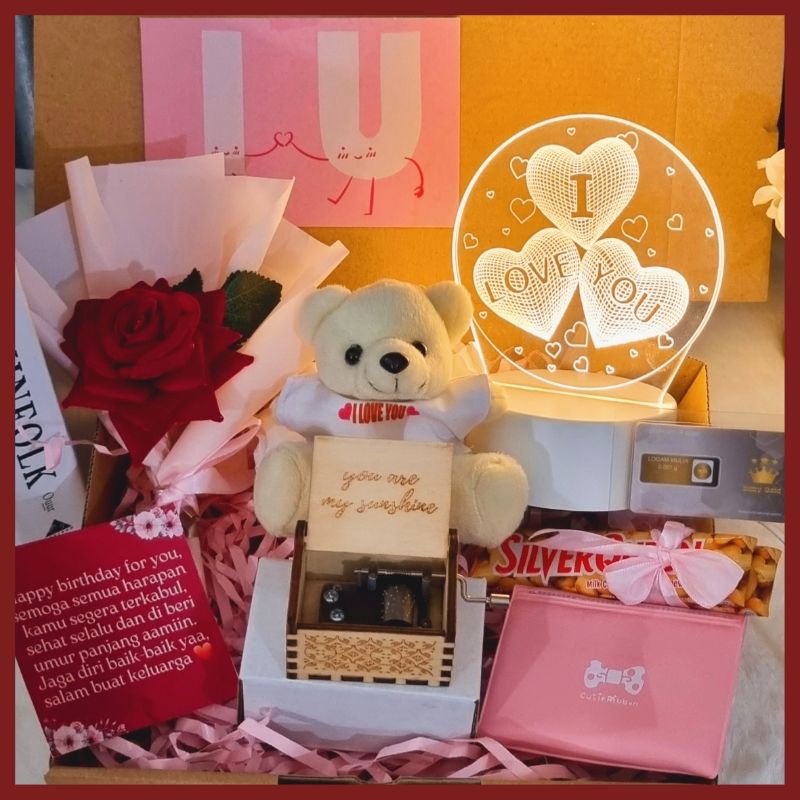 

Hampers Cewek / Kotak Musik / Kado Pacar / Hadiah Cewek