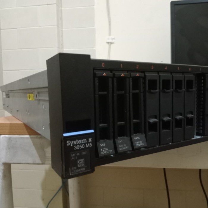 Server Lenovo System X3650 M5 Intel Xeon E5 2683 V4