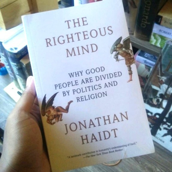 buku the righteous mind jonathan