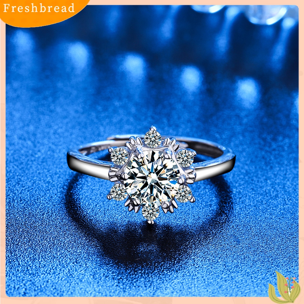 &lt; Freshbread &gt; Cubic Zirconia Cincin Berlian Imitasi Mengkilap Inlay Snowflake Open Ring Elegan Dekorasi Tembaga Perhiasan Wanita Jari Cincin Perjamuan Aksesoris Perhiasan Hadiah