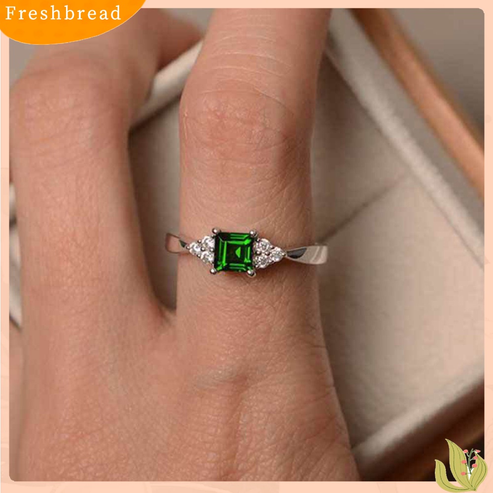 &lt; Freshbread &gt; Fashion Wanita Potongan Persegi Cubic Zirconia Hias Cincin Pertunangan Perhiasan Hadiah