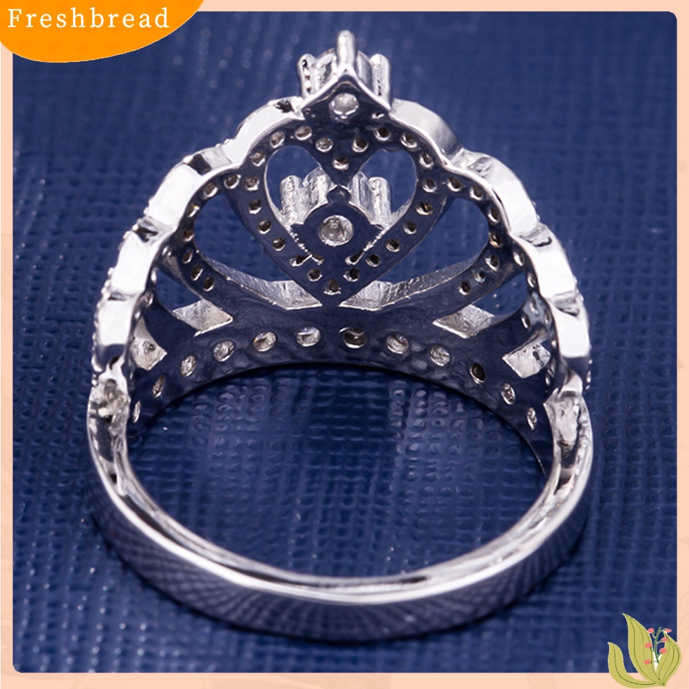 &lt; Freshbread &gt; Fashion Wanita Bentuk Mahkota Cubic Zirconia Bertatahkan Band Cincin Hadiah Perhiasan Pernikahan