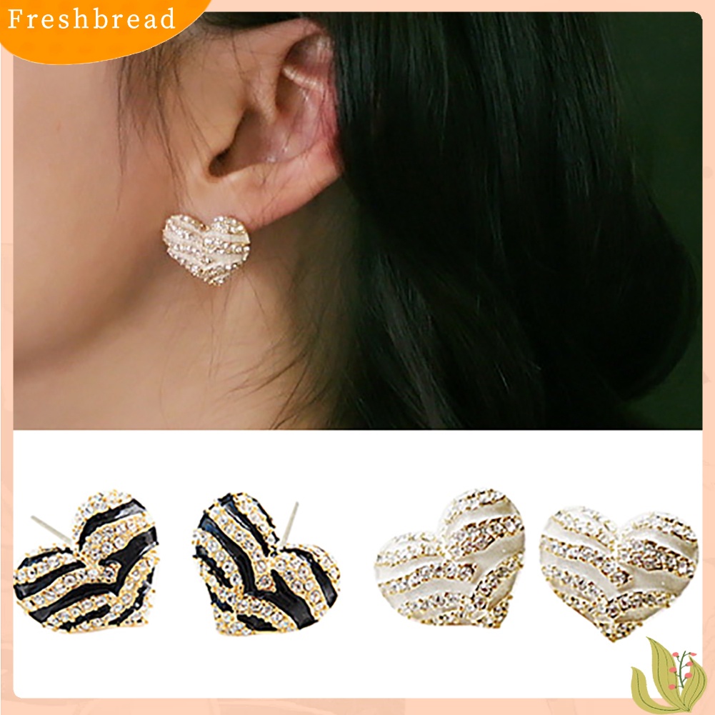 &lt; Freshbread &gt; Fashion Wanita Zebra Kristal Berlian Imitasi Bentuk Hati Ear Stud Earrings Jewelry