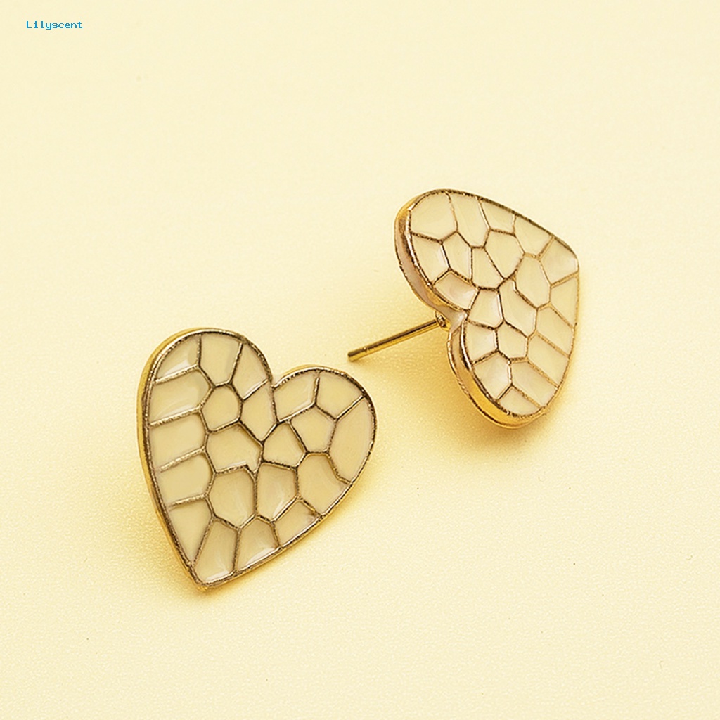 Lilyscent 1pasang Giwang Telinga Sentuh Kulit Aksesoris Fashion Enamel Bentuk Hati Stud Earrings Halus