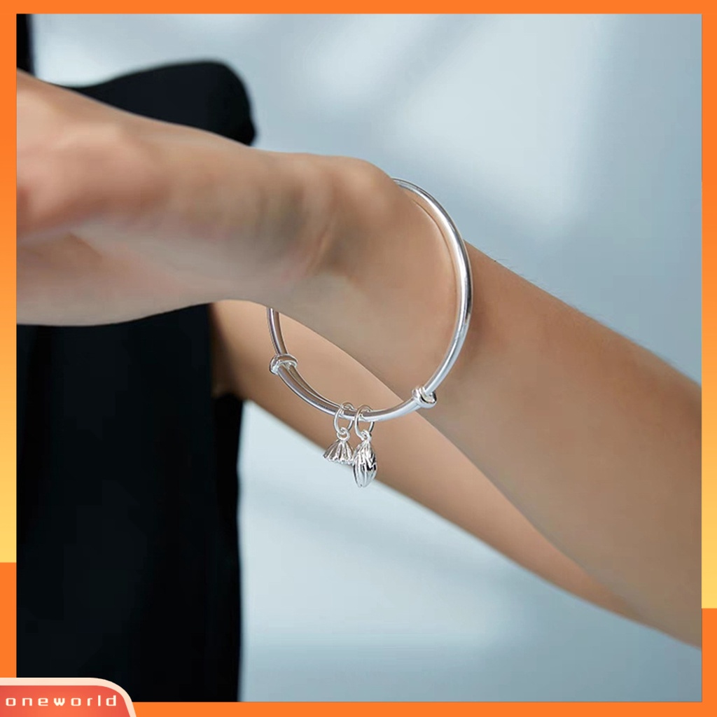 [ONE] Wanita Bangle Warna Perak Dapat Disesuaikan Dainty Sweet Nonallergic Hadiah Electroplating Lotus Seedpod Pesona Gadis Gelang Fashion Perhiasan