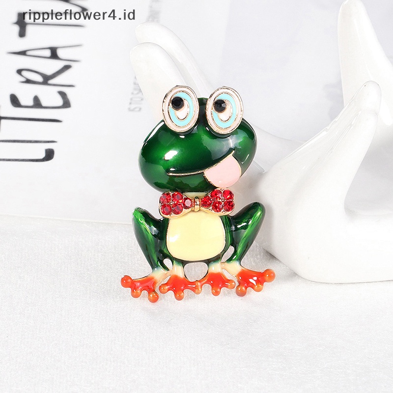 {rippleflower4.id} Perhiasan Bros Kodok Busur Enamel Kartun Untuk Wanita Pria Hadiah Syal Pin Aksesori~