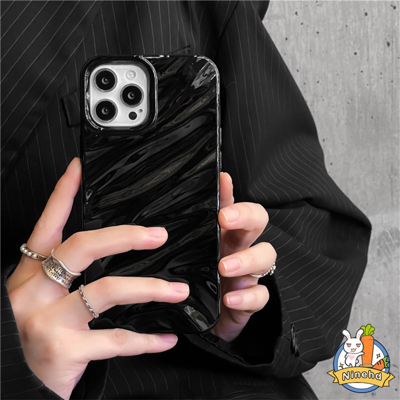 Ins Premium Sutra Halus Pleats Hitam iPhone Case Kompatibel Untuk Iphone14 13 12 11 Pro Max X Xr Xs Max 8 7 6 6s Plus SE 2020tahan Shock Warna Solid Ponsel Case Cover Pelindung