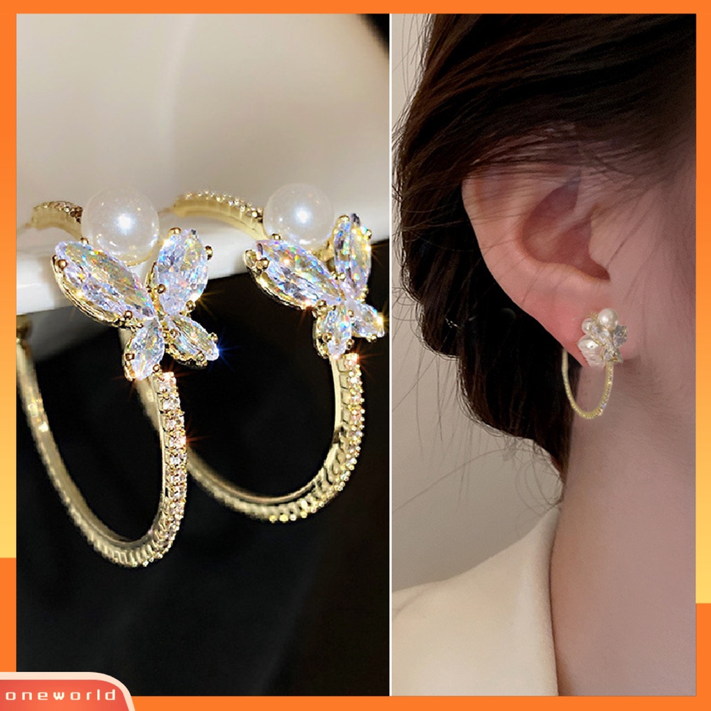 [WOD] 1pasang Anting Pejantan Mutiara Imitasi Berlian Imitasi Bertatahkan Perhiasan Fashion Kupu-Kupu Berbentuk C Anting Tindik Wanita Perhiasan