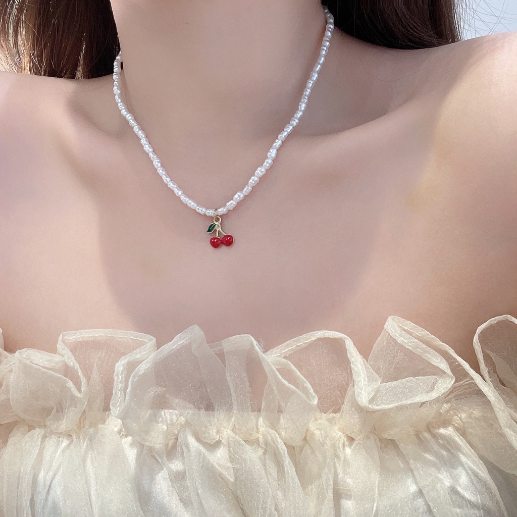 Cherry French Retro Kalung Mutiara Lembut Temperamen Manis Desain All-Match Rantai Klavikula Pengaruh Perempuan