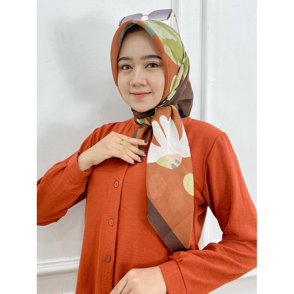 PB Prilly Busana - DELVIA TUNIK POLOS CRINCLE AIRFLOW - TUNIK CRINCLE - TUNIK POLOS