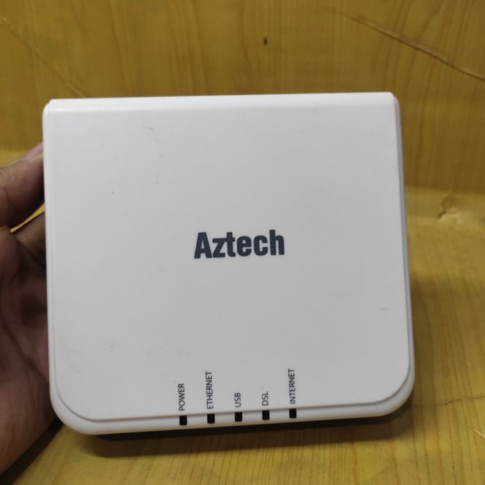 Ethernet USB Modem Router ADSL2+ Aztech DSL605EU