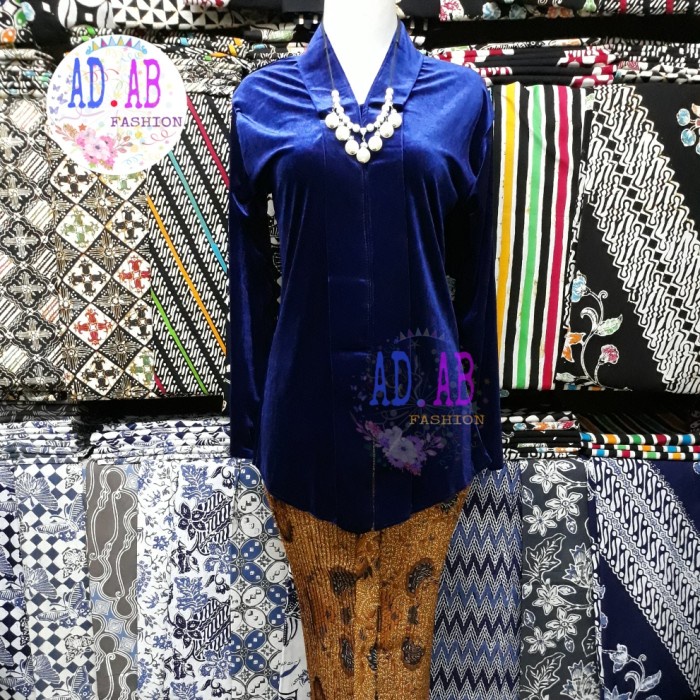 

kebaya bludru polos kutu kartini - navy, M