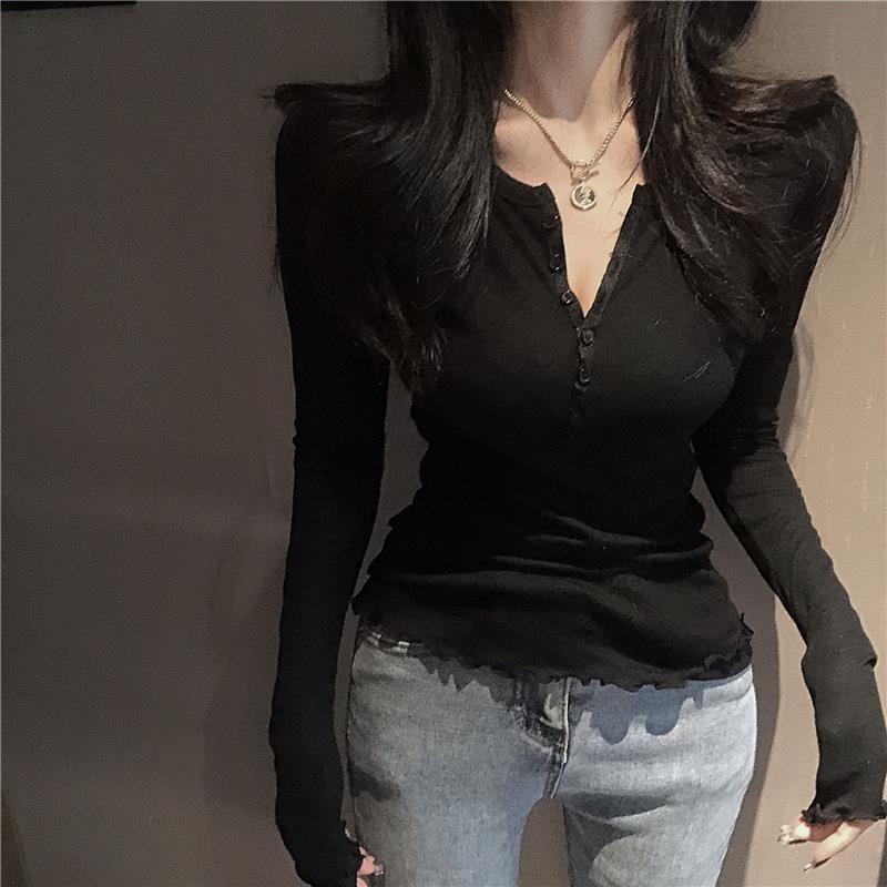 Red Kayu Tepi Telinga V-Leher Atas Rasa Desain Lengan Panjang Ketat Seksi T-shirt Wanita Musim Gugur dan Musim Dingin Hitam slim-Fit Kemeja Bawahan