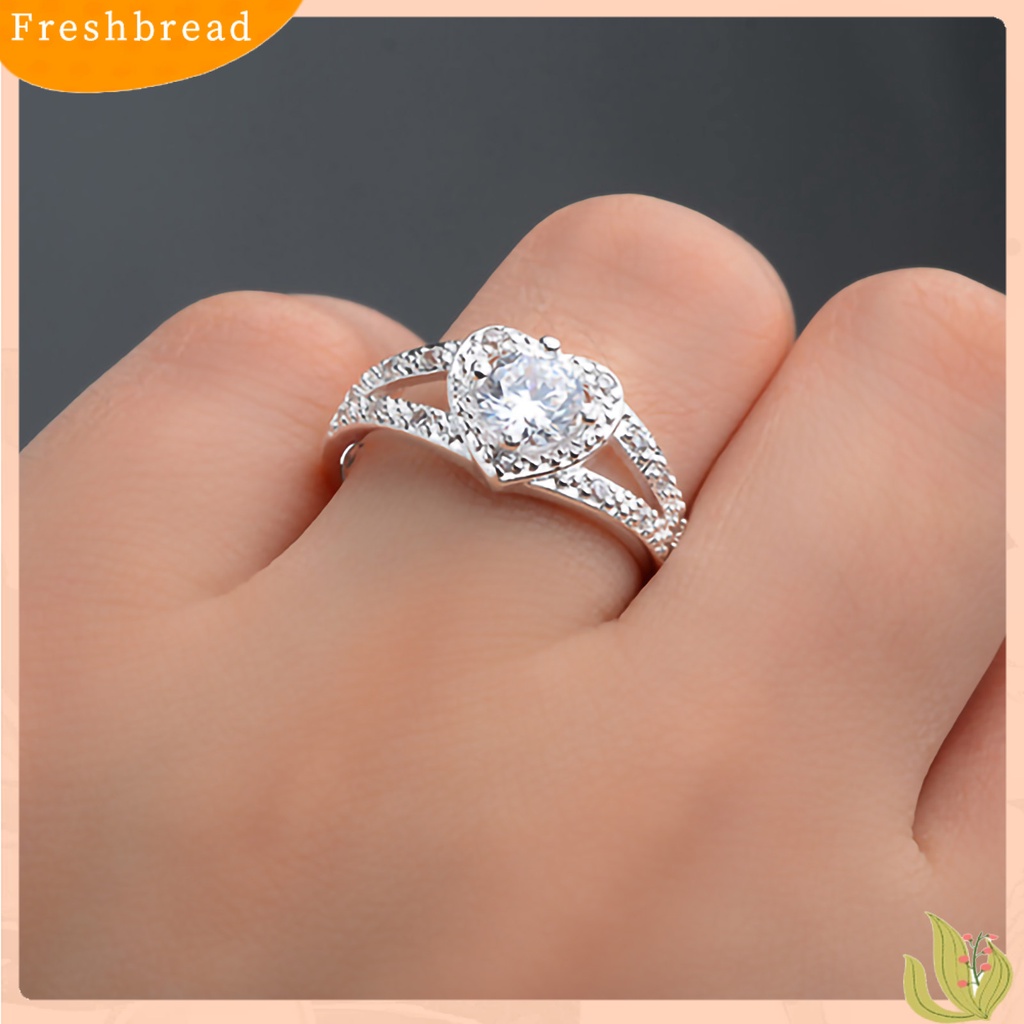 &lt; Freshbread &gt; Cincin Berlian Imitasi Hias Perhiasan Kreatif Bentuk Hati Hadiah Pertunangan Untuk Wanita