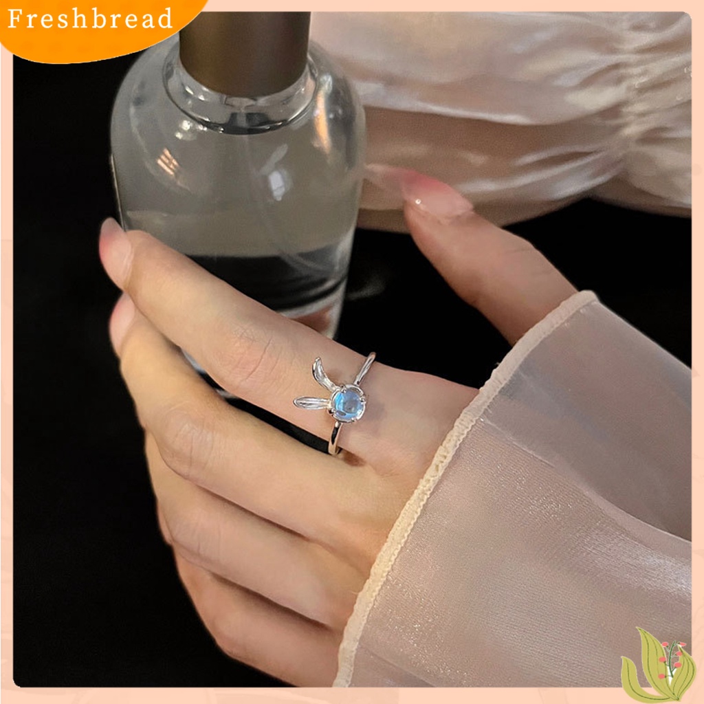 &lt; Freshbread &gt; Jari Band Kristal Imitasi Geometris Kilau Terang Mengkilap Poles Dekorasi Indah Minimalis Faux Moonstone Rabbit Rings Perhiasan Fashion