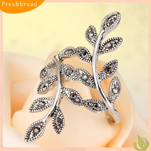 &lt; Freshbread &gt; Wanita Vintage Punk Bentuk Daun Berlian Imitasi Dekorasi Cincin Pesta Perhiasan Charms