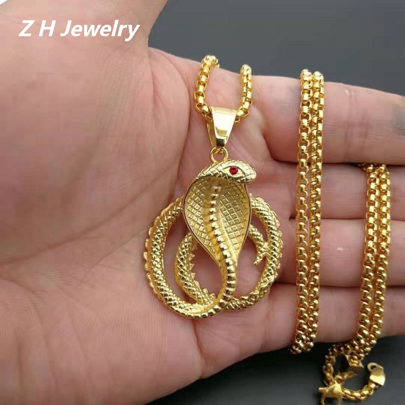 [Z H Perhiasan] Retro 18K Emas Disepuh Cobra Ruby Hip Hop Liontin Pria Dan Wanita Fashion Anti Karat Kalung Punk Pesta Batu Baja Titanium Perhiasan Aksesoris