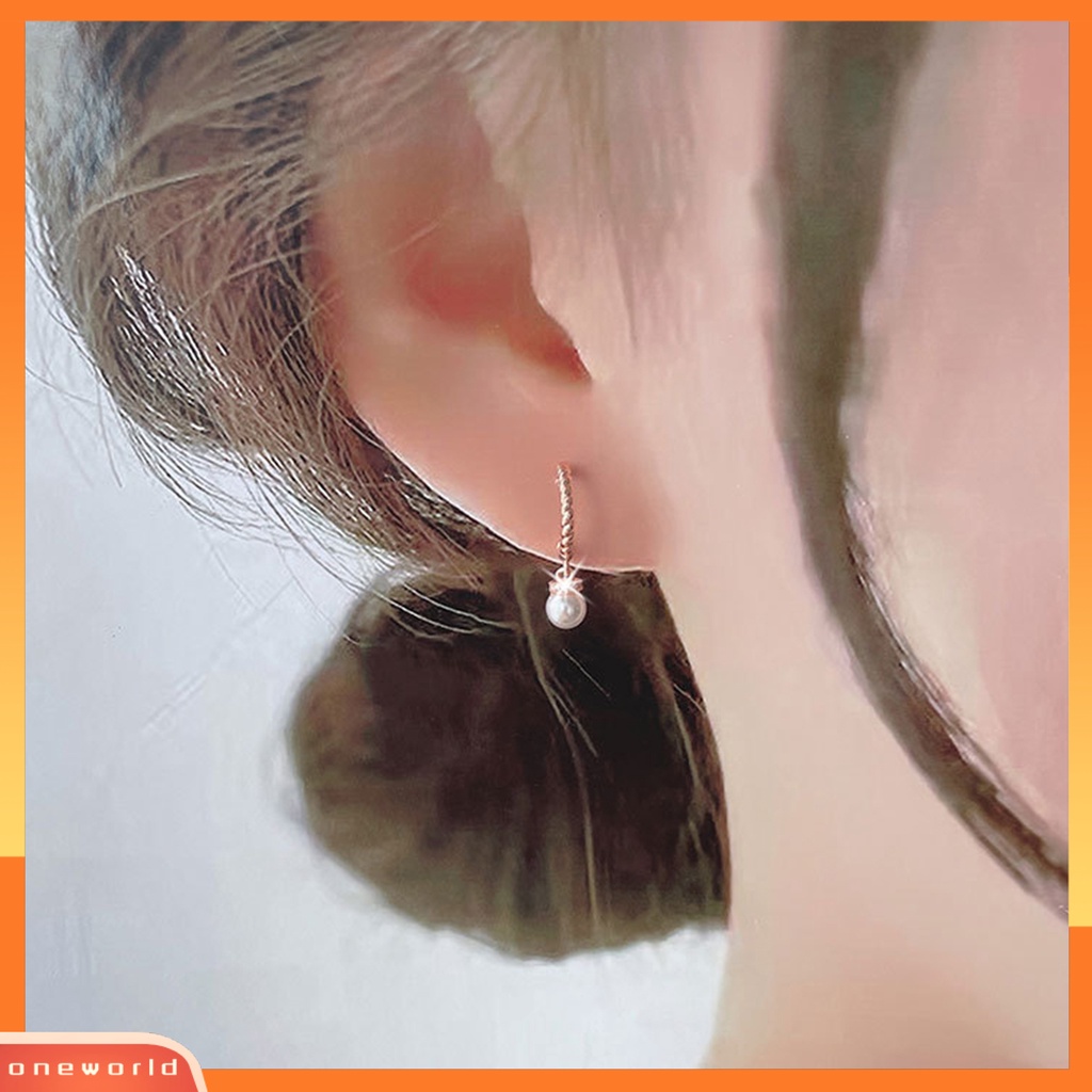 [EONE] 1pasang Anting Wanita Bersinar C-shaped Pendant Berlian Imitasi Hias Electroplating Ear Decoration Aksesori Fashion Faux Pearl Menjuntai Earrings Untuk Kehidupan Sehari-Hari