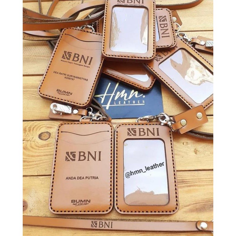 

ID Card holder kulit asli gantuangan idcard kulit case nama tage kulit termurah id card kulit asli HMN