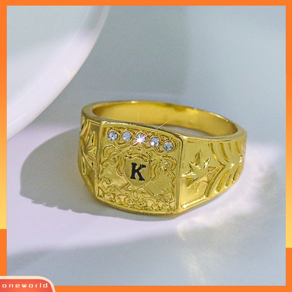[EONE] Bertatahkan Berlian Imitasi Huruf K Cetak Pria Cincin Pola Unik Fashion Penampilan Pernikahan Band Perhiasan Aksesoris