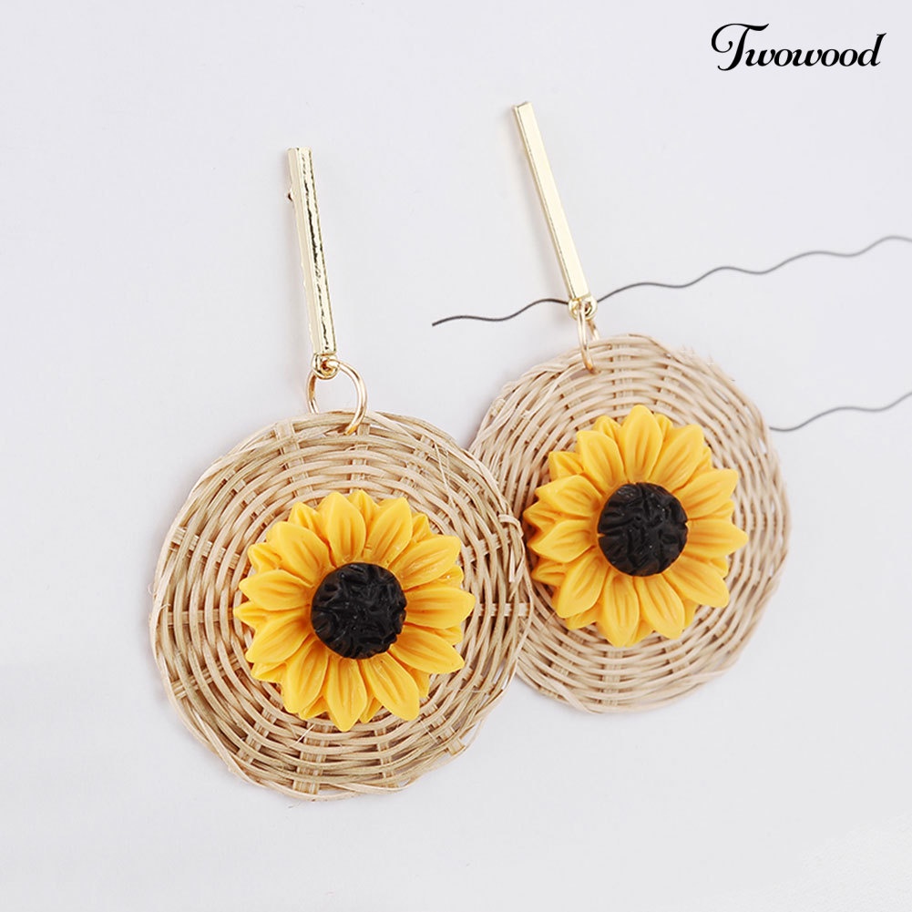 Twowood Boho Bunga Matahari Rotan Anyaman Bulat Liontin Statement Wanita Stud Earrings Perhiasan