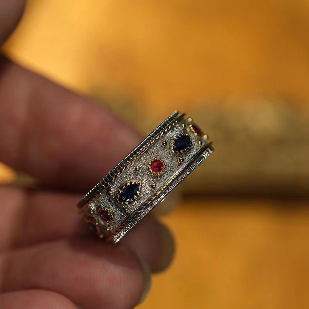 Istana Vintage Cincin Berlian Biru Berlian Merah Berlian Biru Cincin Individu